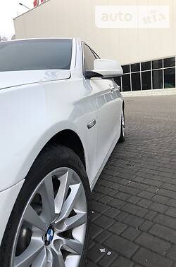 Седан BMW 5 Series 2013 в 