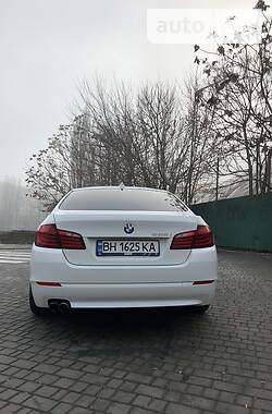 Седан BMW 5 Series 2013 в 