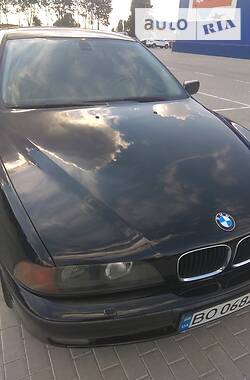 Седан BMW 5 Series 2000 в Тернополе