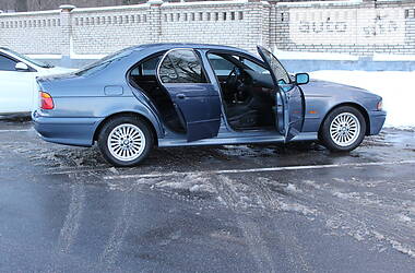 Седан BMW 5 Series 2000 в Виннице
