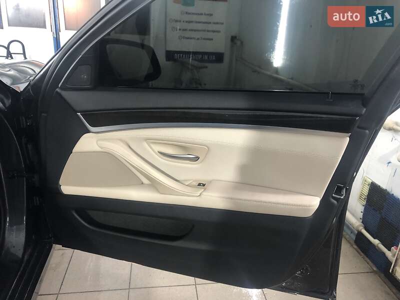 Седан BMW 5 Series 2012 в Києві фото 47 Седан BMW 5 Series 2012 в Києві