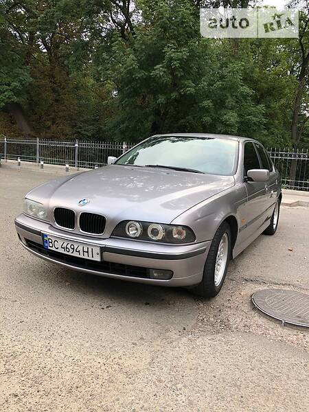 Седан BMW 5 Series 1999 в Львове