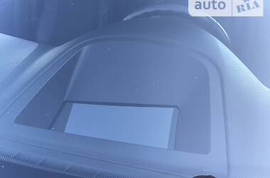 Седан BMW 5 Series 2012 в 
