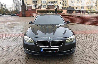 Седан BMW 5 Series 2010 в Киеве