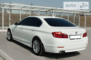 Седан BMW 5 Series 2012 в Днепре