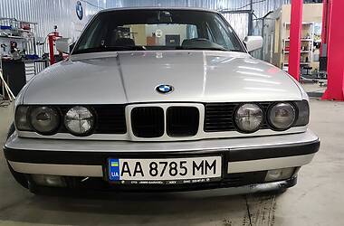 Седан BMW 5 Series 1990 в Києві