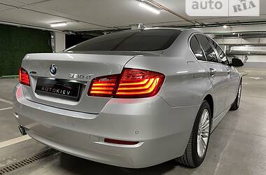 Седан BMW 5 Series 2015 в Киеве