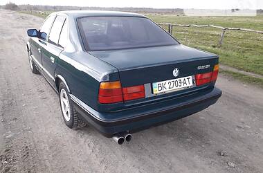 Седан BMW 5 Series 1992 в Рокитном