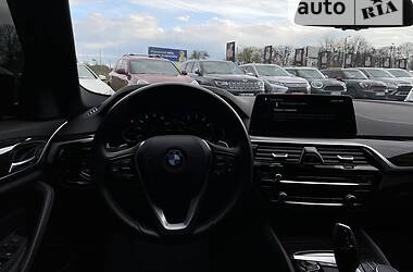 Седан BMW 5 Series 2017 в Львове