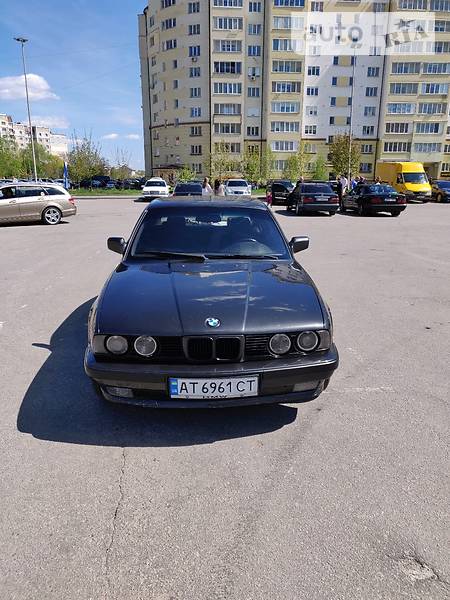 Седан BMW 5 Series 1990 в Ивано-Франковске