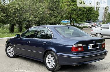 Седан BMW 5 Series 2002 в Одессе