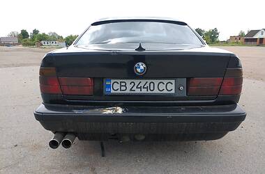 Седан BMW 5 Series 1990 в Прилуках