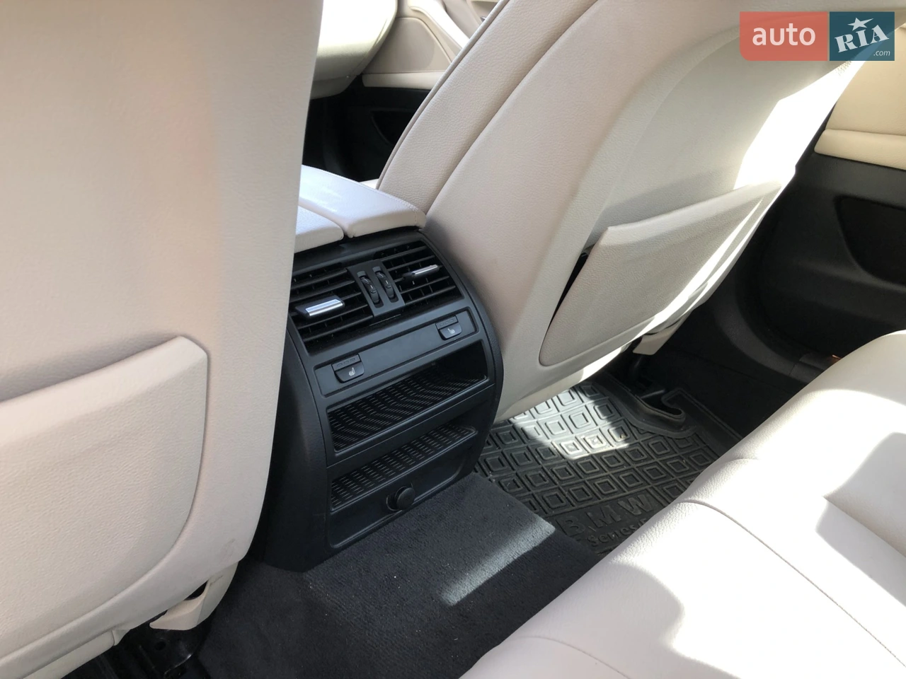 2013 BMW 5er - мініатюра 11