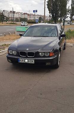 Седан BMW 5 Series 1997 в Киеве