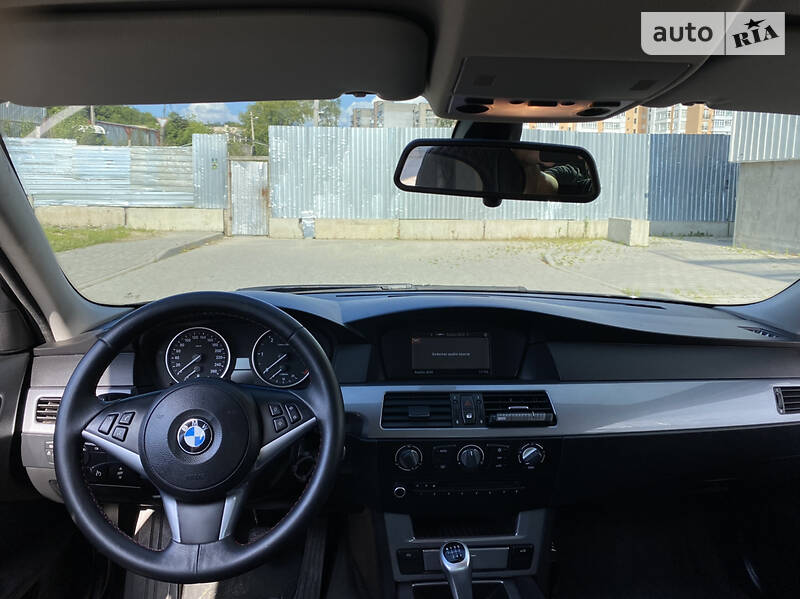 Седан BMW 5 Series 2008 в Львові