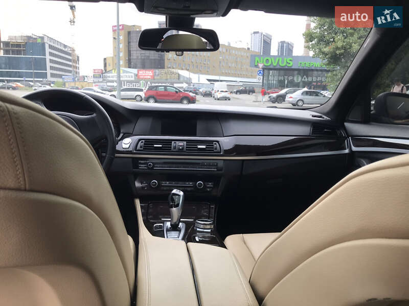 Седан BMW 5 Series 2012 в Києві