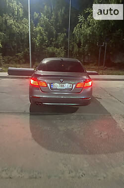 Седан BMW 5 Series 2014 в Львові