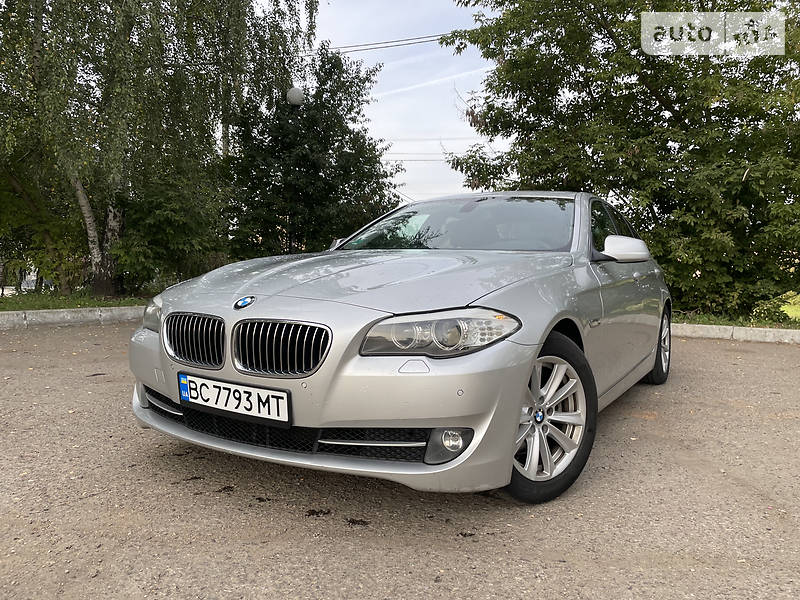 Седан BMW 5 Series 2011 в Львове