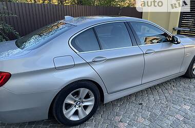 Седан BMW 5 Series 2015 в Львове