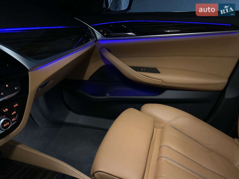 Седан BMW 5 Series 2018 в Ровно фото 43 Седан BMW 5 Series 2018 в Ровно
