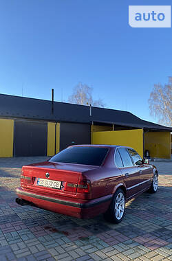 Седан BMW 5 Series 1991 в Хмельницком