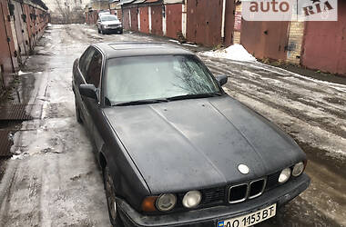 Седан BMW 5 Series 1991 в Киеве