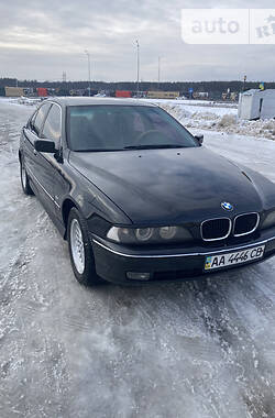 Седан BMW 5 Series 1998 в Киеве