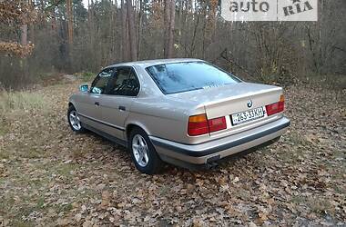 Седан BMW 5 Series 1992 в Киеве