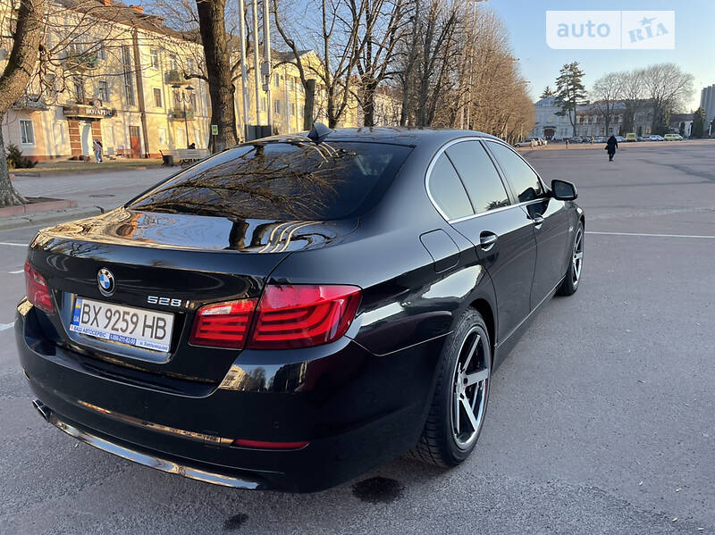 Седан BMW 5 Series 2010 в Хмельницькому