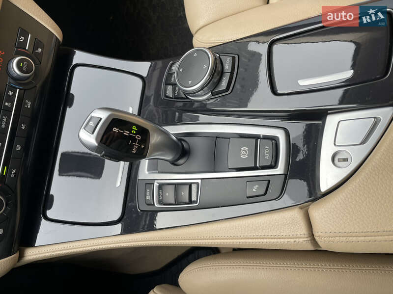 Седан BMW 5 Series 2015 в Киеве