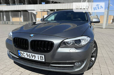 Седан BMW 5 Series 2013 в Трускавці