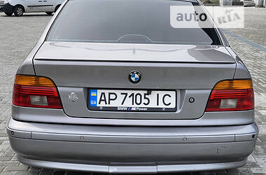 Седан BMW 5 Series 2000 в Кам'янському