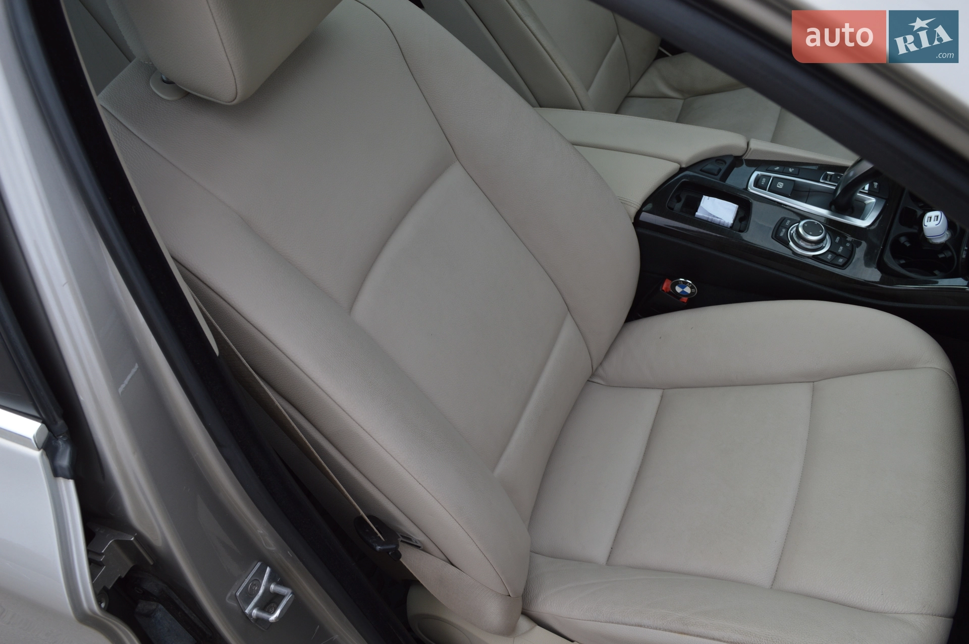 2012 BMW 5er - мініатюра 32