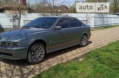 Седан BMW 5 Series 2002 в Львові