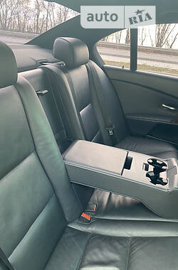 Седан BMW 5 Series 2005 в 