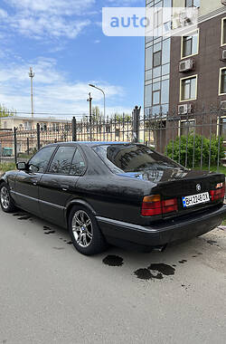 Седан BMW 5 Series 1990 в Одессе
