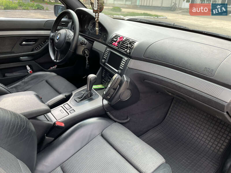 Седан BMW 5 Series 2002 в Шполе
