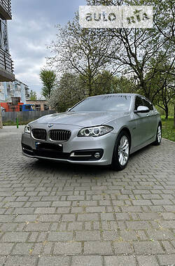 Седан BMW 5 Series 2014 в Надворной