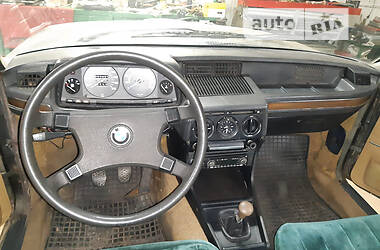 Седан BMW 5 Series 1977 в Киеве