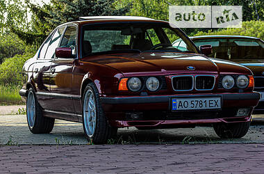 Седан BMW 5 Series 1991 в Ужгороде