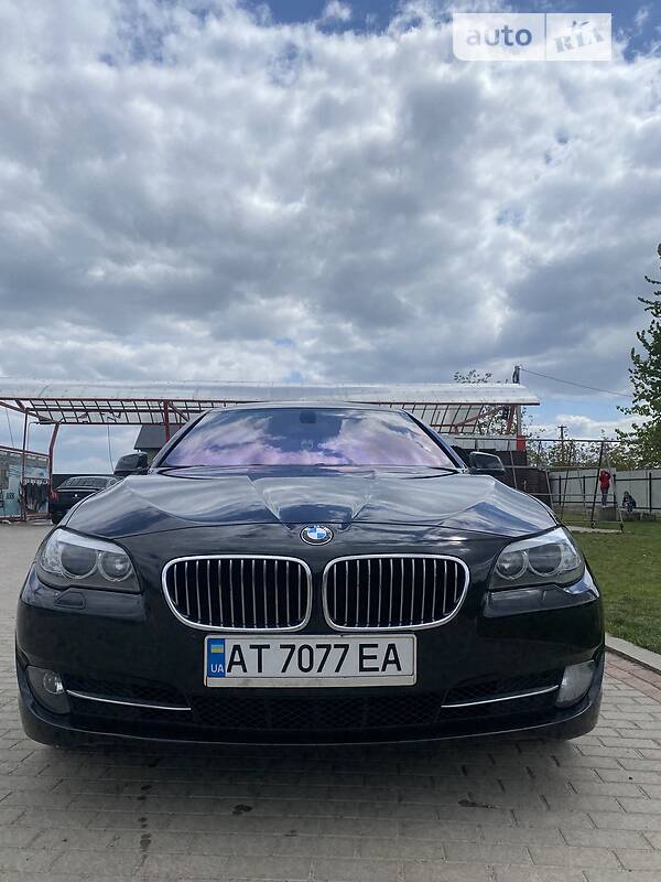 Седан BMW 5 Series 2011 в Ивано-Франковске