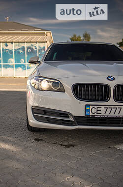 Седан BMW 5 Series 2014 в Чернівцях