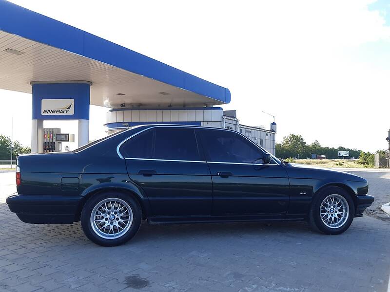 Седан BMW 5 Series 1995 в Львове
