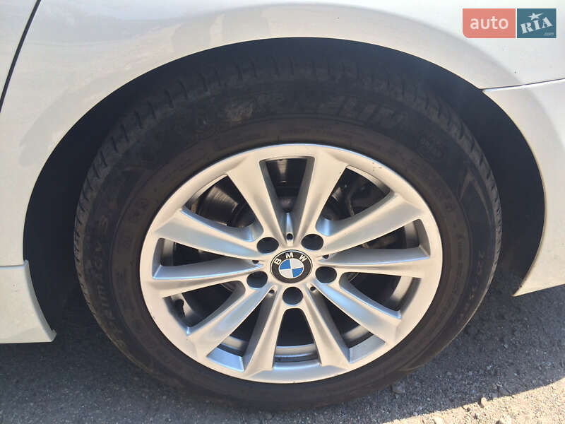 Седан BMW 5 Series 2011 в Запоріжжі