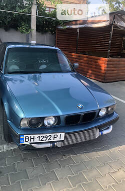 Седан BMW 5 Series 1994 в Измаиле