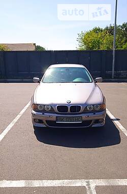 Седан BMW 5 Series 2001 в 