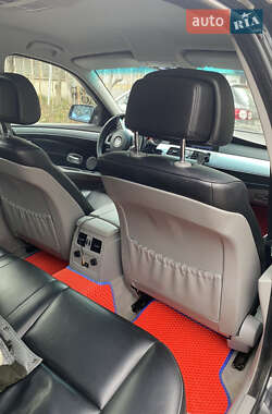 Седан BMW 5 Series 2009 в 