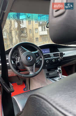 Седан BMW 5 Series 2009 в 