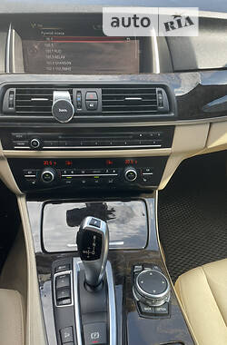 Седан BMW 5 Series 2015 в Буче