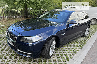 Универсал BMW 5 Series 2017 в 
